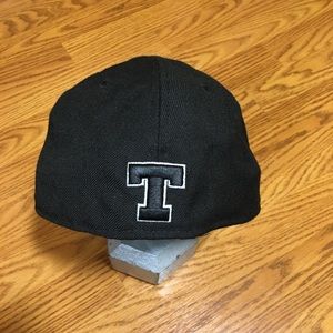 59FIFTY Accessories - Texas Longhorns Fitted Hat Black / White size 7.5 59FIFTY Accessories - Texas Longhorns Fitted Hat Black / White size 7.5